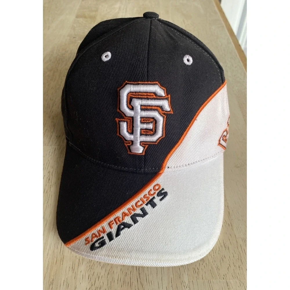 San Francisco Giants '47 Brand Black White Split Design Adj‎ OS Genuine Merch